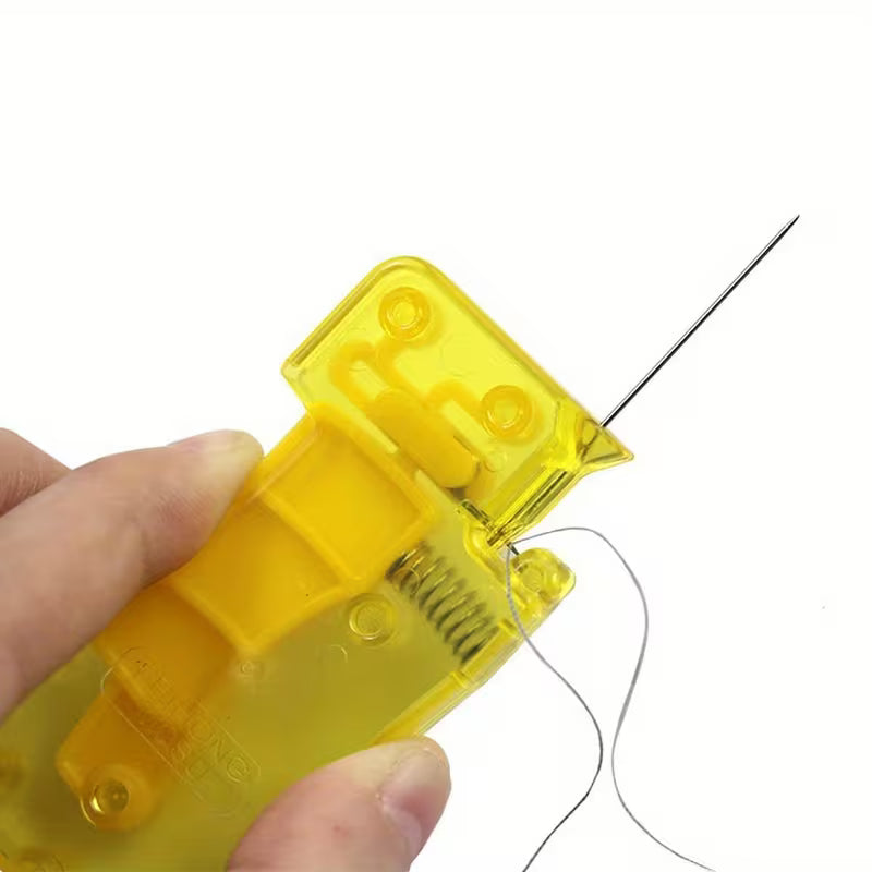 Royal Stitch™ Automatic Needle Threader